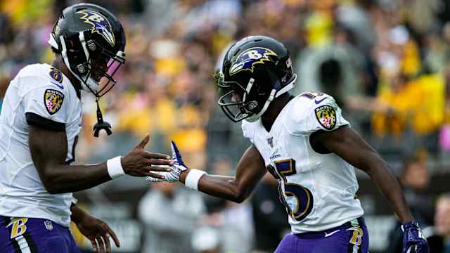Lamar-Jackson-and-Marquise-Brown